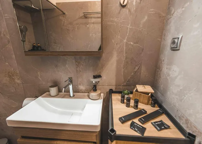 Victoria's Aura I * Kozani